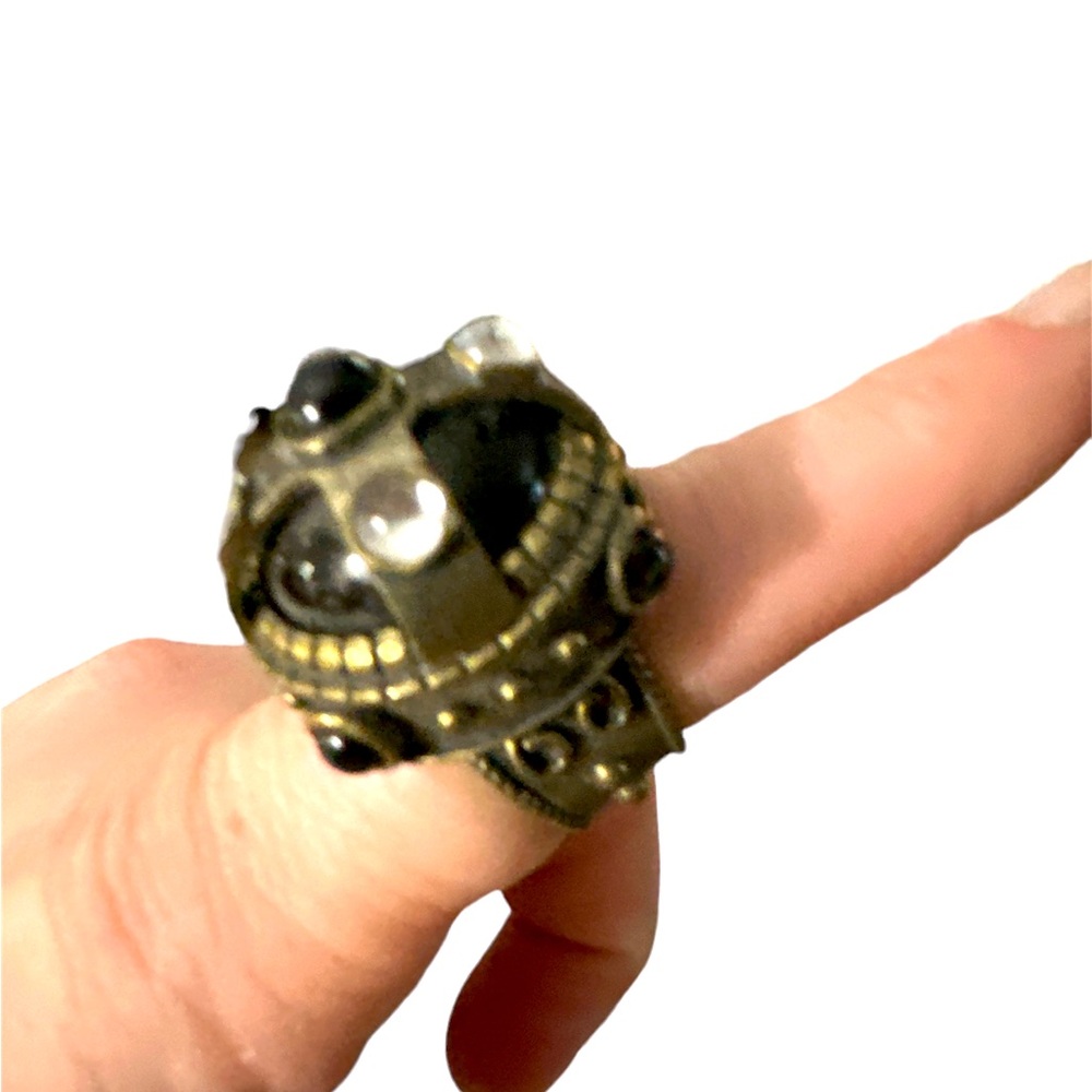 Rock and candy nwot big huge ring size 8-9 nice